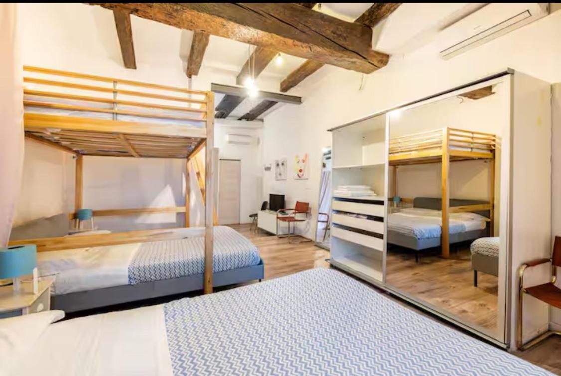Апартаменты Downtown Loft Болонья Экстерьер фото