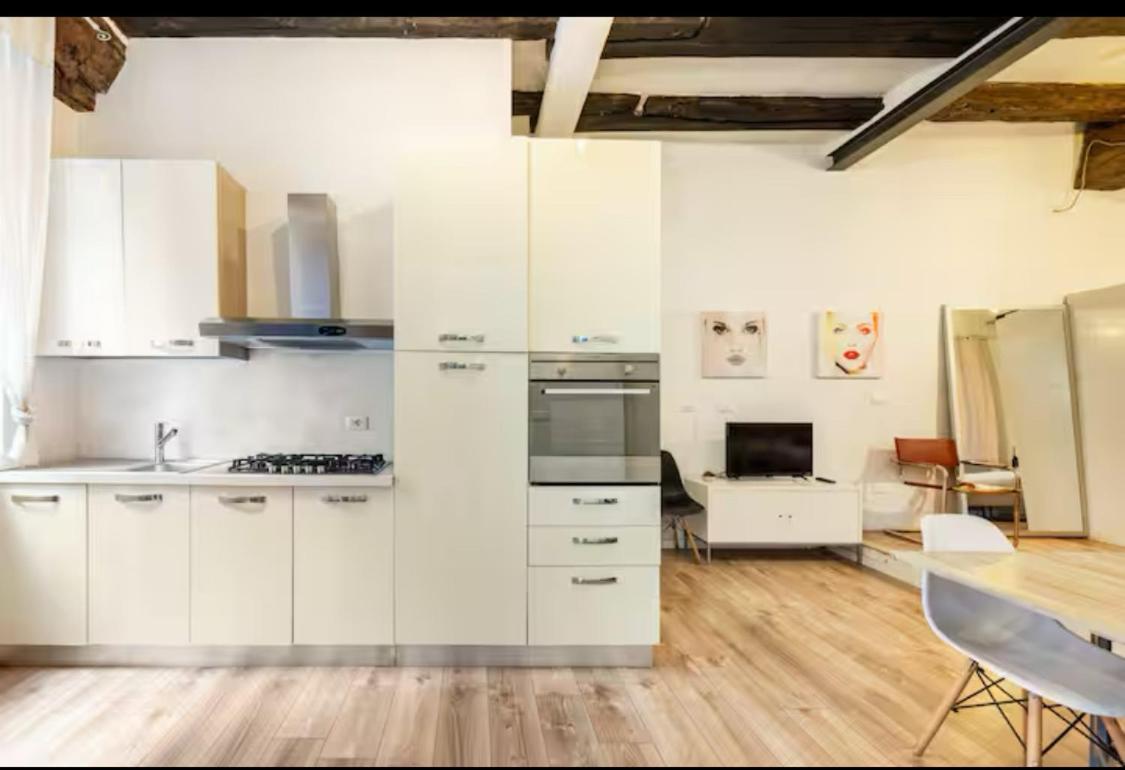 Апартаменты Downtown Loft Болонья Экстерьер фото